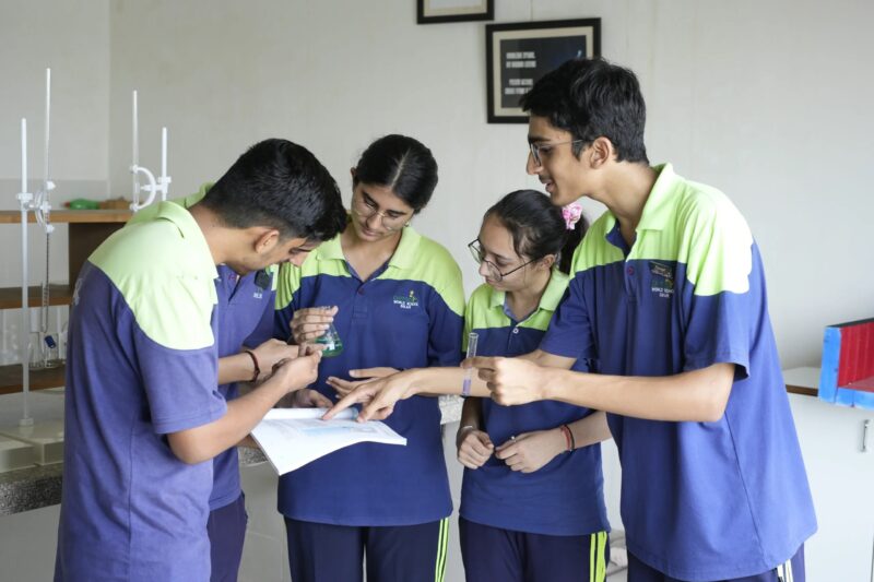 DAFFODILS WORLD SCHOOL